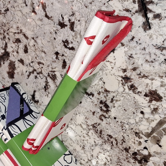 ❤️ Kate Spade reversible dish drying mat kiss lips - Picture 4 of 6